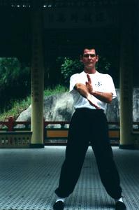 Wing Chun right garn sao in neutral stance
