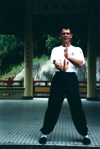 Wing Chun right jut sao in neutral stance